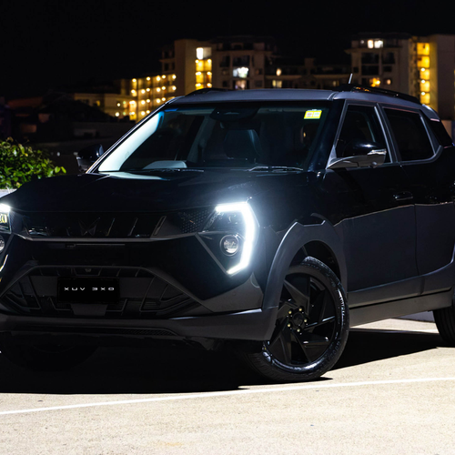 2026 Mahindra Motors XUV 3XO Black Anniversary Edition Front View